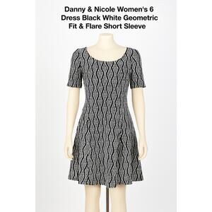 Danny & Nicole Women’s 6 Dress Black White Geometric Fit & Flare Short Sleeve